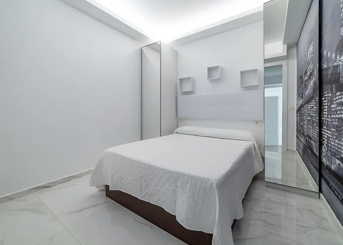 Monarca Costa Teguise