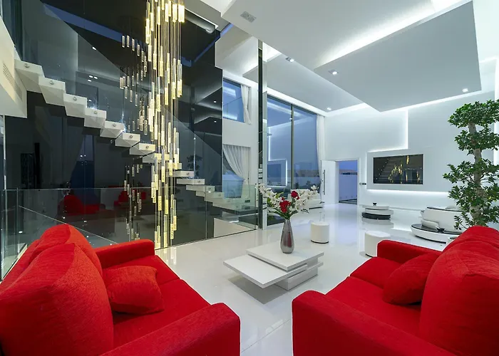 Monarca * Costa Teguise