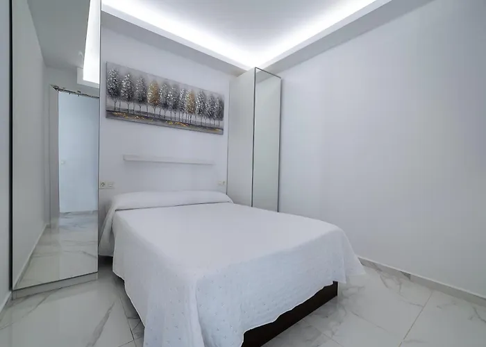 Monarca * Costa Teguise