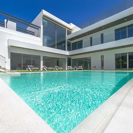 Villa Monarca