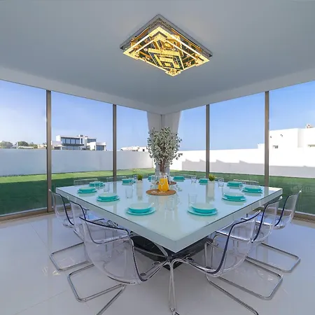 Monarca Vila Costa Teguise