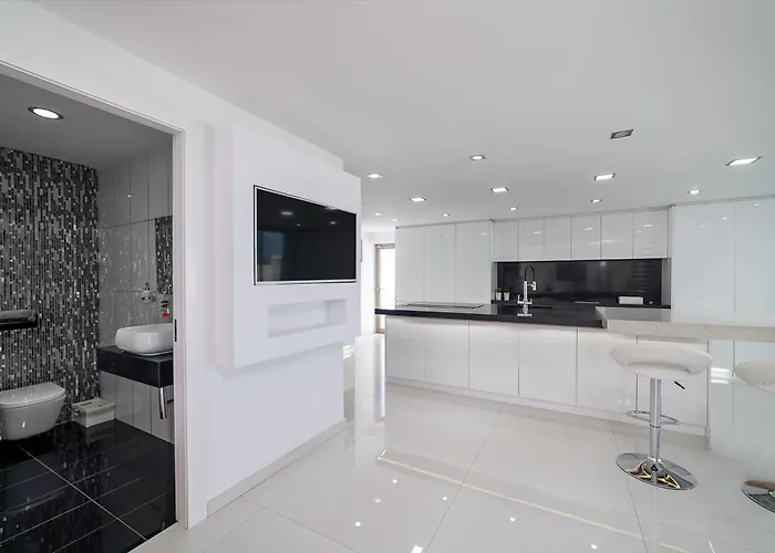 Monarca Вилла Коста-Тегисе