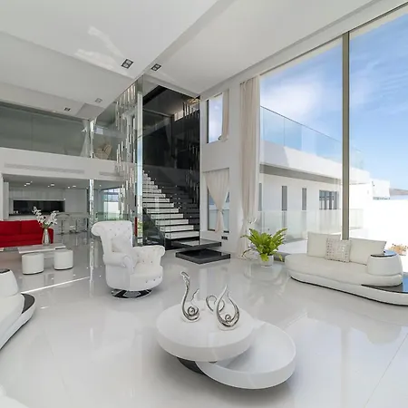 Monarca * 科斯塔特吉塞